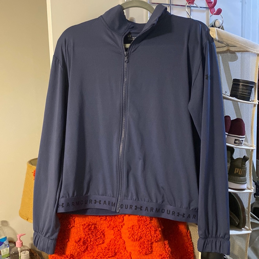 Under armour cropped zip up